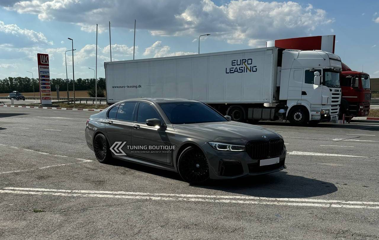 BMW 7 Series G11 на 21" кованых дисках Advanced Forged фото 2